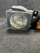 16532635 2007 Hummer H3 Left Driver Side Halogen Headlight Lamp Assembly OEM 16532635