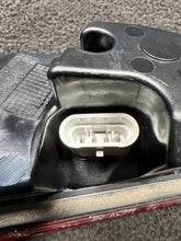 670009229 2014 Maserati Quattroporte Left Inner Trunk Taillight Lamp OEM 670009229