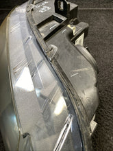 7158938 2007-2010 BMW X5 E70 Right Side Xenon Headlight Assembly Adaptive OEM 7158938