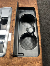 670015069 2014 Maserati Quattroporte Center Console Cup Holder Assembly Wood OEM 670015069