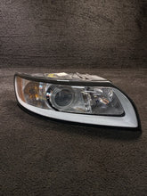 31265707 2008-2011 Volvo S40 Right Passenger Side Head Light Lamp Halogen OEM 31265707
