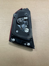 92403-4C 2015 KIA Optima Rear Left Driver Side Inner Trunk Taillight OEM 92403-4C