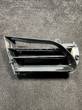 100726800E 2015 Tesla Model S Front Left Bumper Active Louvre Shutter Grille OEM 100726800E