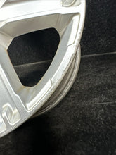 LR024424 2012-2015 Land Rover Evoque 19” Factory Rim 19x8 OEM LR024424