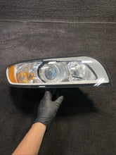 31265707 2008-2011 Volvo S40 Right Passenger Side Head Light Lamp Halogen OEM 31265707