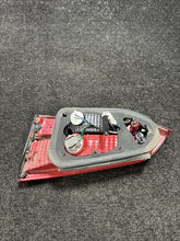 92405-4Z0 2015 Hyundai Santa FE Left Inner Trunk Taillight Lamp OEM 92405-4Z0