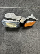 16532635 2007 Hummer H3 Left Driver Side Halogen Headlight Lamp Assembly OEM 16532635