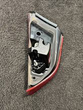 670009229 2014 Maserati Quattroporte Left Inner Trunk Taillight Lamp OEM 670009229