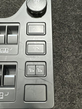 HY3214D340A 2018 Land Rover Discovery Rear Seat Fold Suspension Loading Control Switch OEM