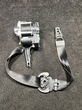 639910400Y 2018 Audi S4 Front Right Seatbelt Retractor Black OEM 639910400Y