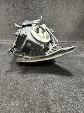 2007 Lexus RX350 Xenon Front Right Headlight OEM *Damaged*
