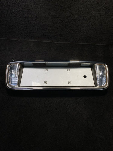 BPCS92801 00-05 Cadillac Deville Rear Trunk Back License Plate Light Panel OEM BPCS92801