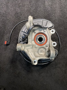 A1724230220 12-20 Mercedes SLK250 Rear Right Spindle Knuckle Wheel Hub OEM A1724230220