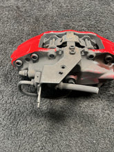 2014 Maserati Quattroporte Rear Brembo Brake Calipers Red OEM