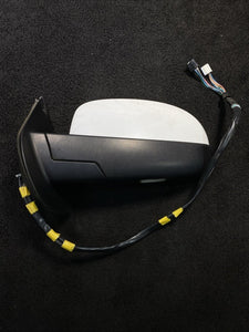 15882674 2007-2008 GMC Yukon Denali Left Driver Door Side View Mirror White OEM 15882674