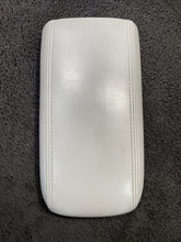 2002-2009 GMC Envoy Center Console Armrest Lid Leather OEM GRAY