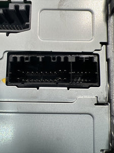 06700084910 2014 Maserati Quattroporte Radio CD Player Unit OEM 06700084910