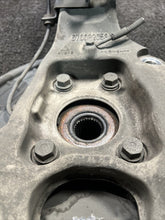 06700320530 2017 Maserati Levante Front Left Spindle Knuckle Wheel Hub OEM 06700320530