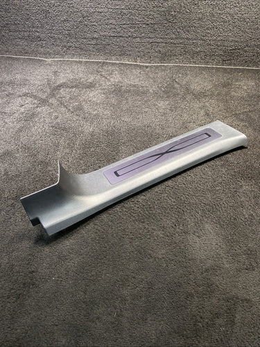 1105148-00-B 16-20 Tesla Model X Rear Right Passenger Door Sill Trim Cover OEM 1105148-00-B