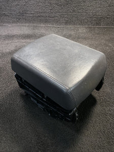 7L6863762 06-10 Volkswagen Touareg Center Console Storage Lid Armrest Gray OEM 7L6863762
