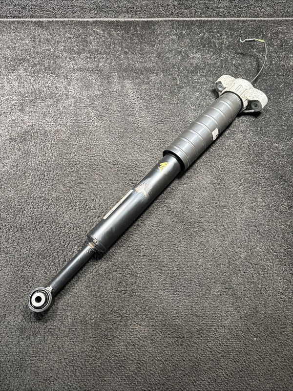 2017 Maserati Levante Rear Left Or Right Air Shock Strut OEM