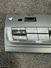 06700749200 2017 Maserati Ghibli A/C Heater Climate Control Panel OEM 06700749200