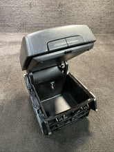 7L6863762 06-10 Volkswagen Touareg Center Console Storage Lid Armrest Gray OEM 7L6863762