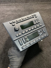 2W4T-18C815-AC 2000-2002 Lincoln LS Stereo Unit Radio AM FM & HVAC Control OEM 2W4T-18C815-AC