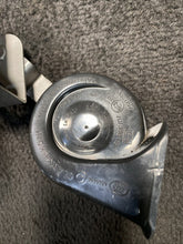 2018 Mercedes E63s AMG Signal Horns W/ Bracket OEM