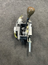 1998 Jaguar XJR Automatic Transmission Floor Gear Shifter Assembly OEM