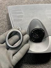 670063100 2017 Maserati Levante Center Dash Analog Gauge Clock W/ Speaker Cover OEM￼