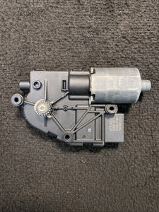 0390200074 2009-2012 Audi Q5 Upper Sunroof Moonroof Motor Actuator OEM 0390200074