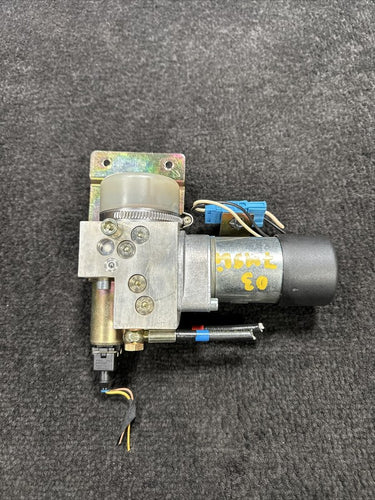 7015009 2003 BMW 745LI Rear Trunk Lid Hydraulic Pump Assembly OEM 7015009