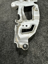 A1770902641 2014-2020 Mercedes Benz Pressure Solenoid Valve Bracket OEM A1770902641