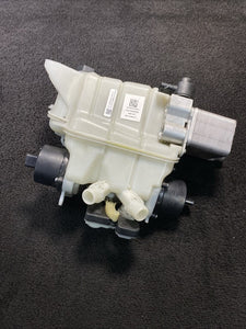 1097015-00-K 17-23 Tesla Model 3 Coolant Reservoir Expansion Tank Chiller Pump OEM 109701500K