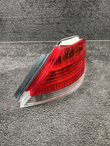 6938516 2006 Bmw 750Li Right Side LED Taillight Lamp OEM 6938516