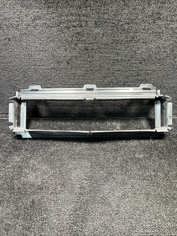 31383717 2019 Volvo XC90 Lower Radiator Air Guide OEM 31383717