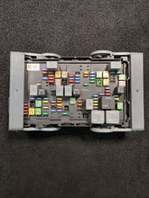 15092625 2007-2009 Chevrolet Yukon Denali Engine Fuse Box OEM 15092625