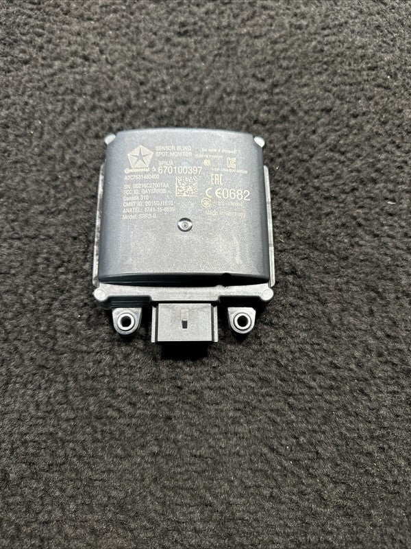 670100397 2017 Maserati Levante Rear Blind Spot Radar Sensor Module OEM 670100397