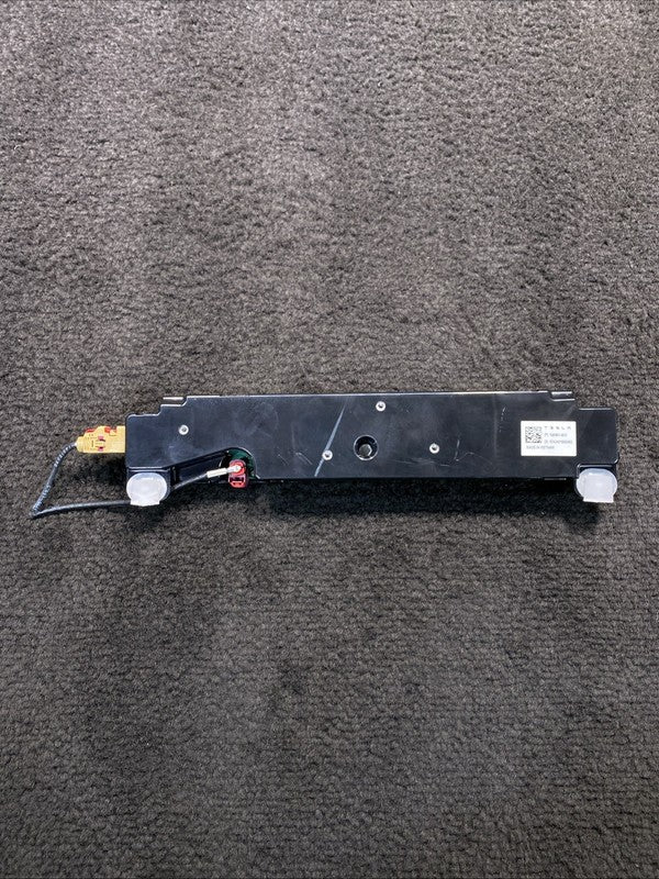 ED424219000462 2017-2025 Tesla Model Y Bluetooth Wi-Fi Antenna Module OEM 1585601-00-E