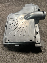 31439651 2019 Volvo XC90 Engine Air Intake Inlet Duct OEM 31439651