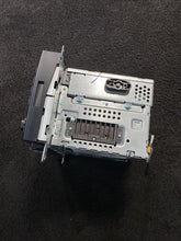 A2098203989 05-09 CLK350 CLK500 CLK55 Radio Navigation Screen Display Unit OEM A2098203989