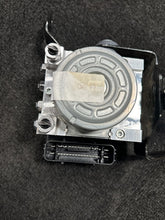 MR3C2B373DA 2023 Ford Mustang Anti Lock ABS Brake Pump Assembly OEM MR3C2B373DA