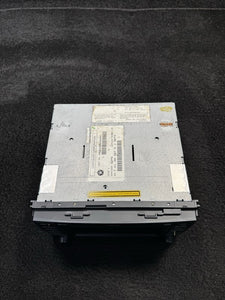 56038646AK 2005-2007 Jeep Grand Cherokee Radio Stereo Screen CD Player OEM 56038646AK