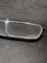 2W935510AA 04-07 Jaguar XJR XJ8 Front Bumper Upper Grill Grille Mesh Chrome OEM 2W935510AA