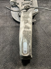 06700320520 2017 Maserati Levante Front Right Spindle Knuckle Wheel Hub OEM 06700320520