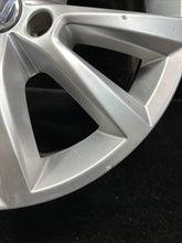 7P6601025C88Z 2014-2016 Volkswagen Touareg 18” Factory Rim 18x8 7P6601025C88Z
