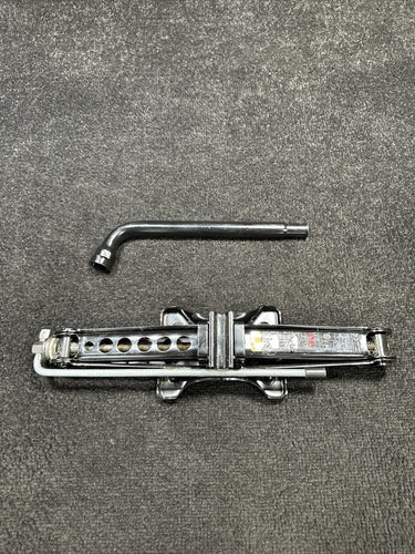 2015 Volvo S60 Emergency Spare Tire Jack Lift Assembly OEM