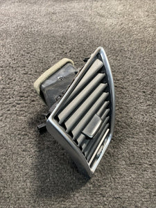 8R1820901GWVF 2009-2012 Audi Q5 Front Left Driver Dash A/C Air Vent Grille OEM 8R1820901GWVF