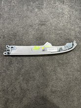 HY32640E72BC 2018 Land Rover Discovery Right Dash Center Console Metallic Trim Molding OEM